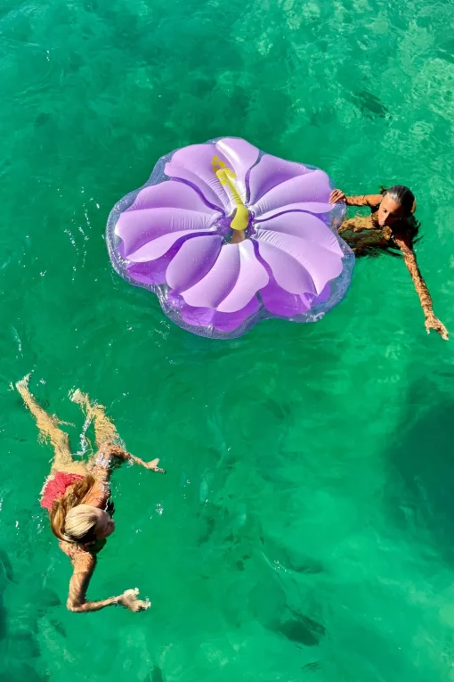 Luxe Hibiscus Pool Float