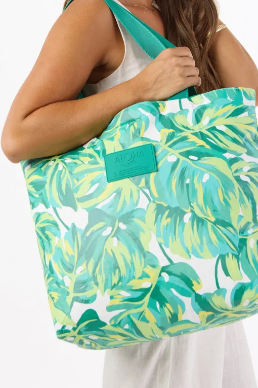 Paumalu Tote Bag
