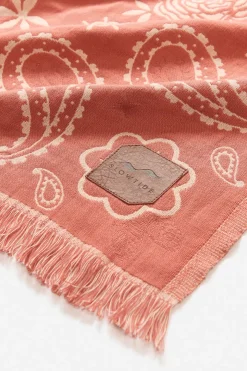 Axel Driftweave Beach Blanket