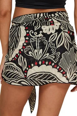 Delta Short Mesh Pareo